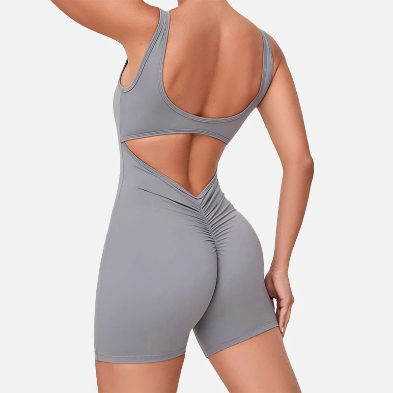 Beyours V-back Suit